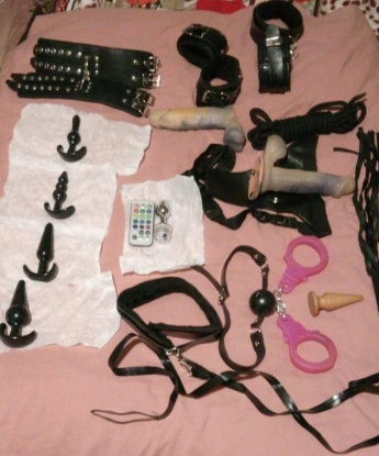 Живу в Москве и готова сделать твои фантазии реальностью. Мои услуги включают разнообразные возможности – от классического секса и массажа до ролевых игр и экспериментов в постели. У меня есть отличные отзывы от благодарных клиентов, которые оценили мою страсть и профессионализм. Мои фото говорят сами за себя – я интригующая и соблазнительная. Позволь мне позаботиться о твоих сексуальных желаниях и подарить тебе незабываемые моменты удовольствия. 💋 3737, 37 лет